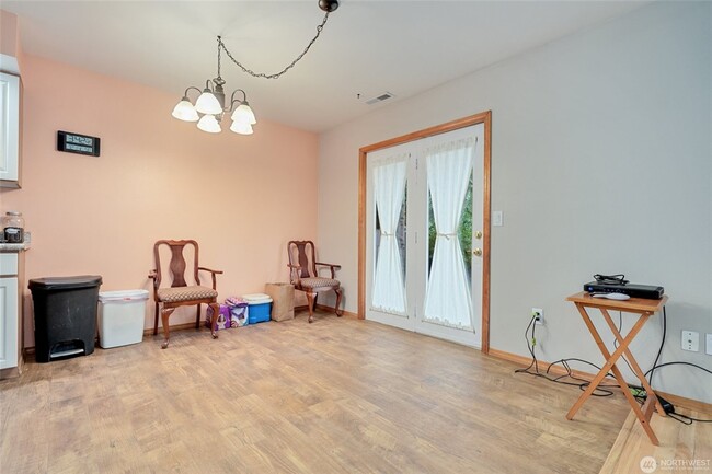 Building Photo - 16107 Goldbar Blvd