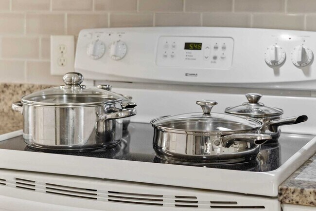 Building Photo - 113A S Yaupon Dr