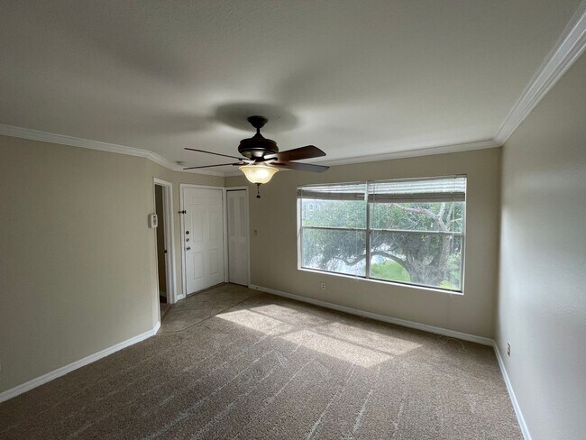 Building Photo - 1Bd/1BA Condo in Walden Palms near Millenia!
