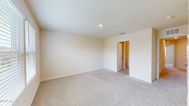 Building Photo - 102 Pomona Wy