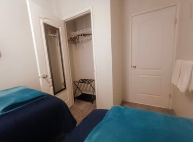 Building Photo - 9337-9339 Montemar Drive