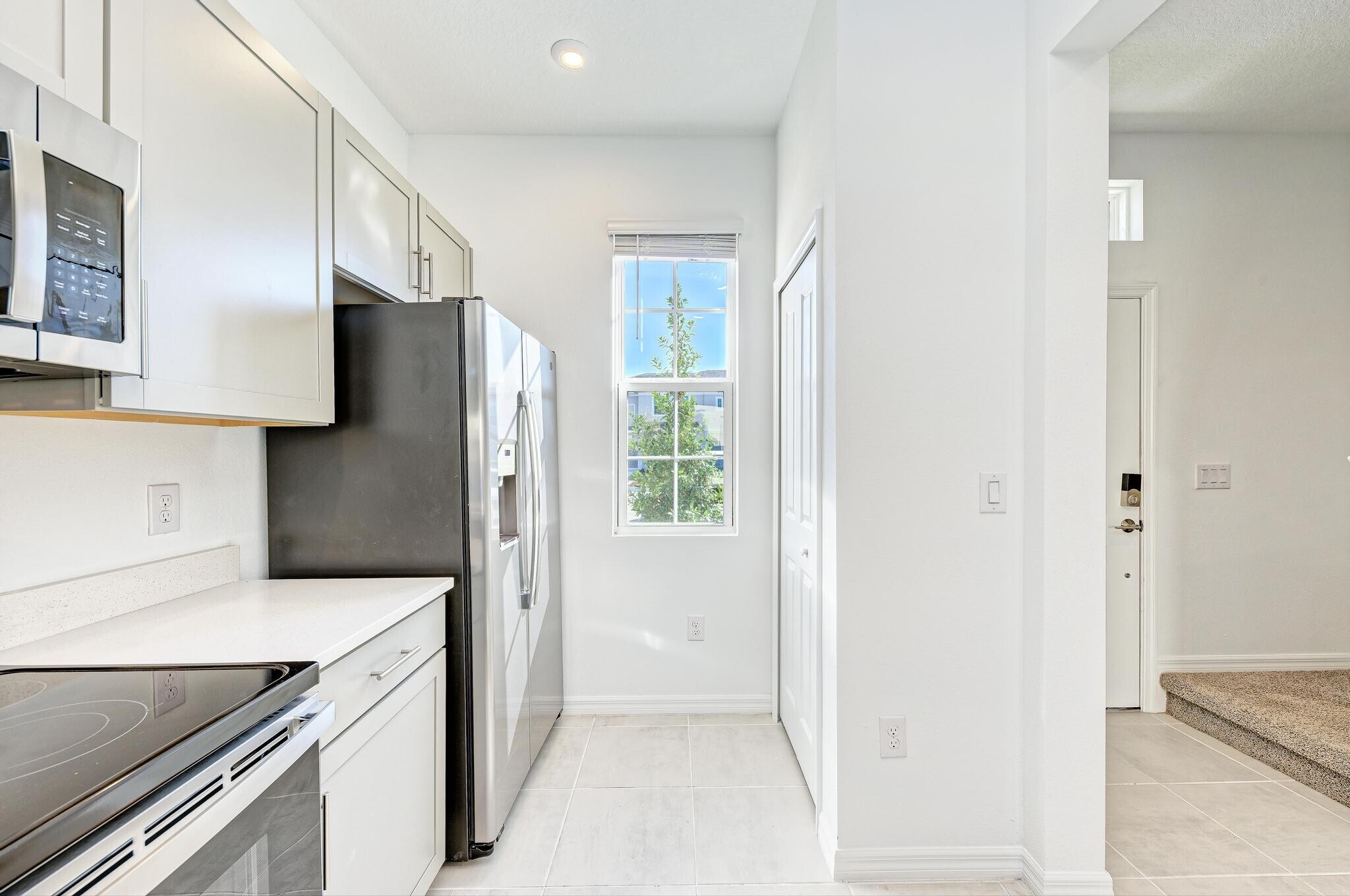 Building Photo - 6354 Fairmont Ln