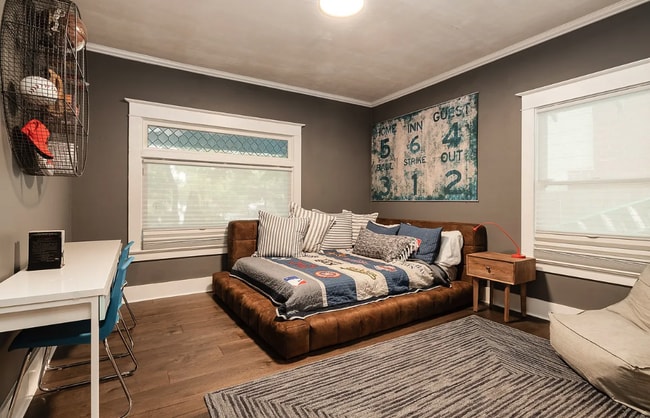 Building Photo - Beautiful Irvington Bungalow (3 Bed, 3 Bath)