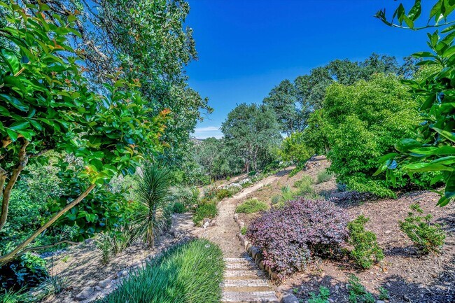 Building Photo - Welcome to Your Luxurious Napa Valley Retr...