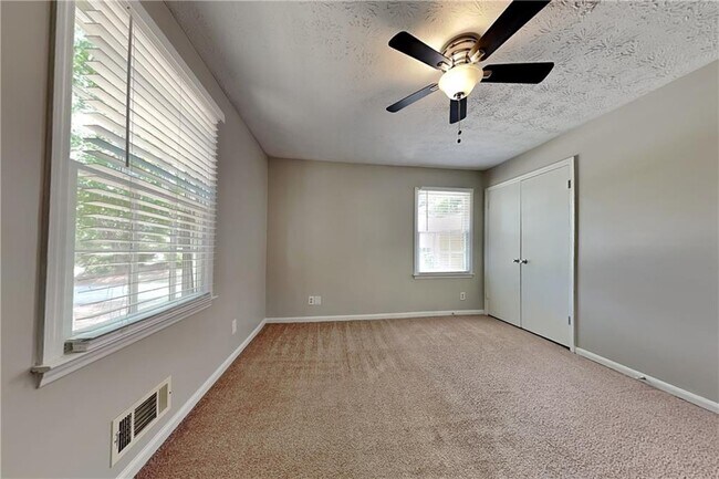Building Photo - 751 Belmont Ridge