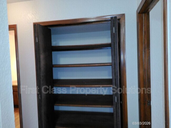 Building Photo - 1406 Mary Lee Ln