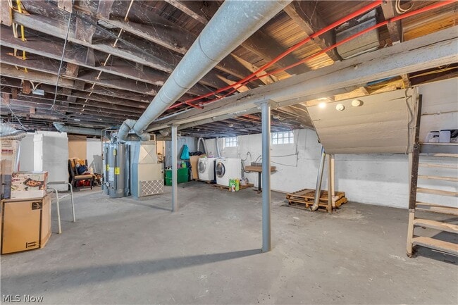 Building Photo - 3998 E 54th St