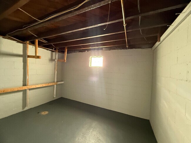 Building Photo - 36465 Main St