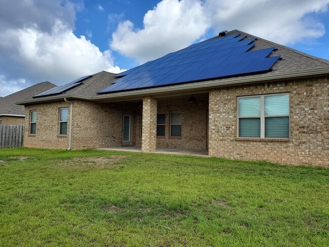 Building Photo - 515 Gadwell St