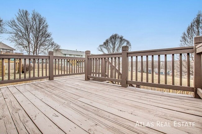 Building Photo - 1871 Quail Ridge Dr