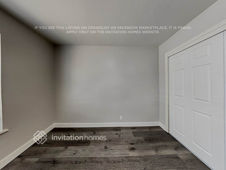 Building Photo - 2701 Hillcrest Dr