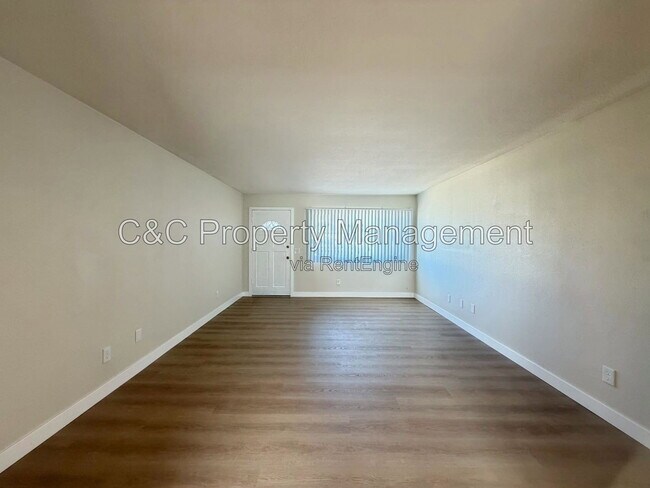 Building Photo - 855 9th St