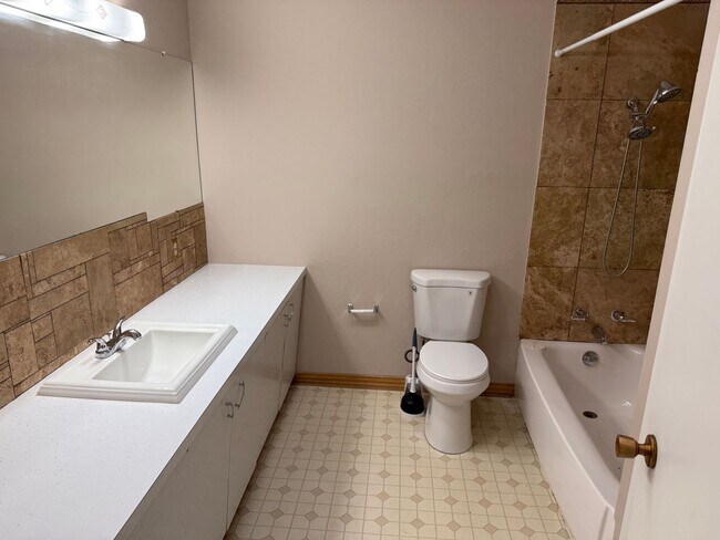 Building Photo - Spacious 2-Bed Home Packed With Comfort and Upgrades
