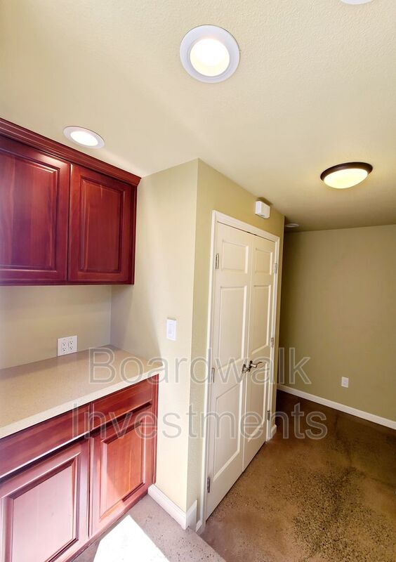 Building Photo - 15 Park Manor Dr