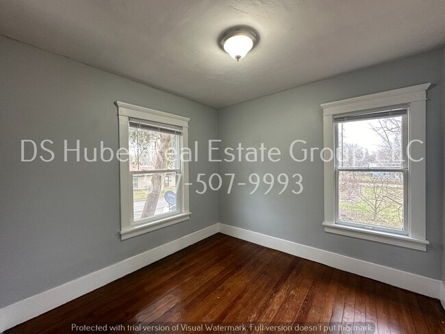 Building Photo - 2208 Marcus-