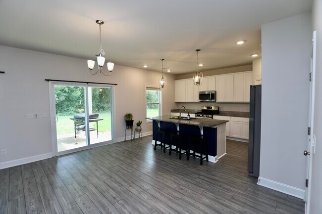Building Photo - 870 Curlew Cir