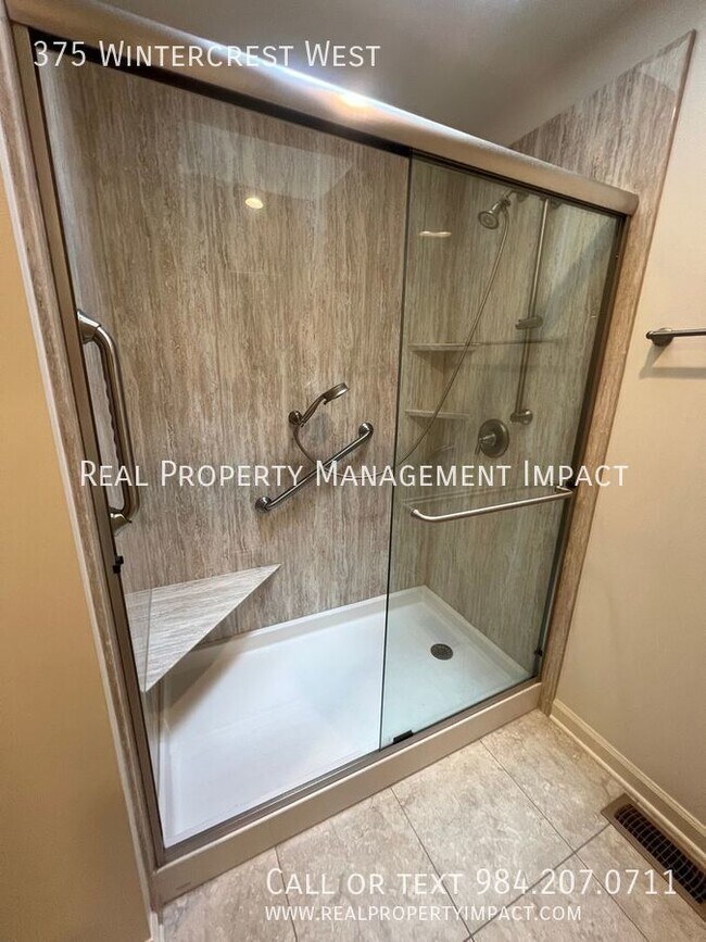 Building Photo - 375 Wintercrest W