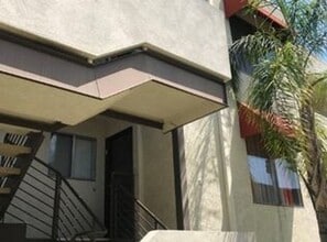 Building Photo - 5644 Yolanda Ave
