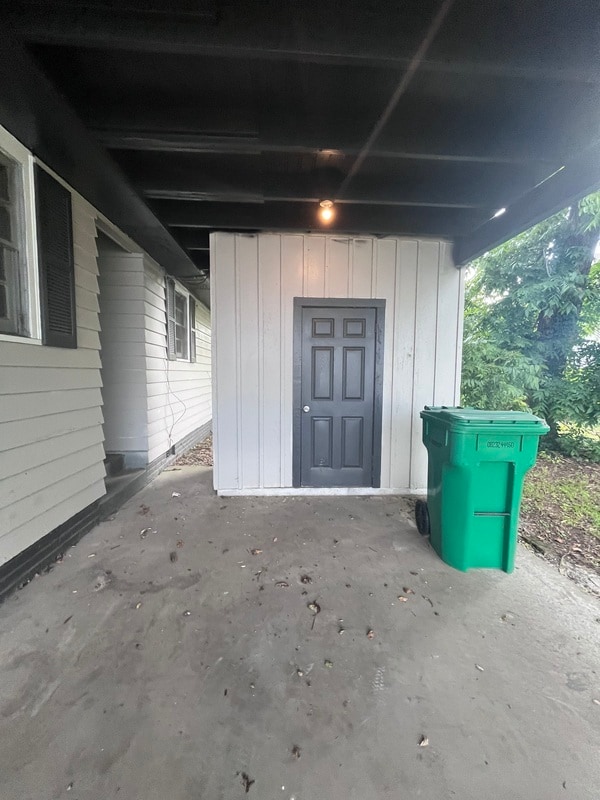 Building Photo - 217 17th St N