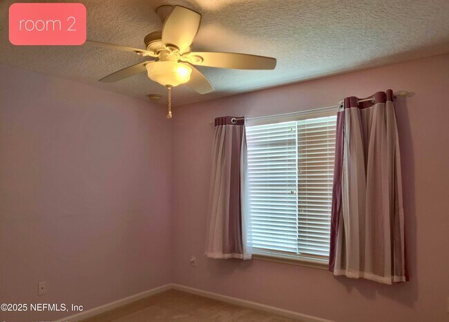 Building Photo - 300 Candlebark Dr