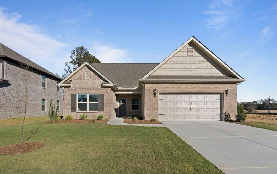 Primary Photo - 121 Gander Cir