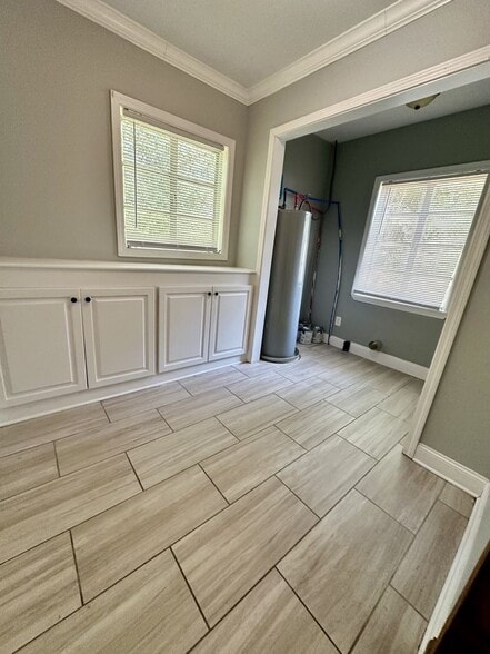 Building Photo - 4171 Plaza St