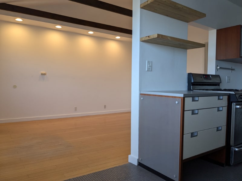 Building Photo - 254 3rd Ave