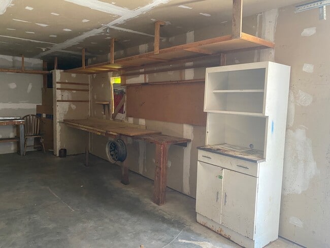 Building Photo - 517 N Taylor St