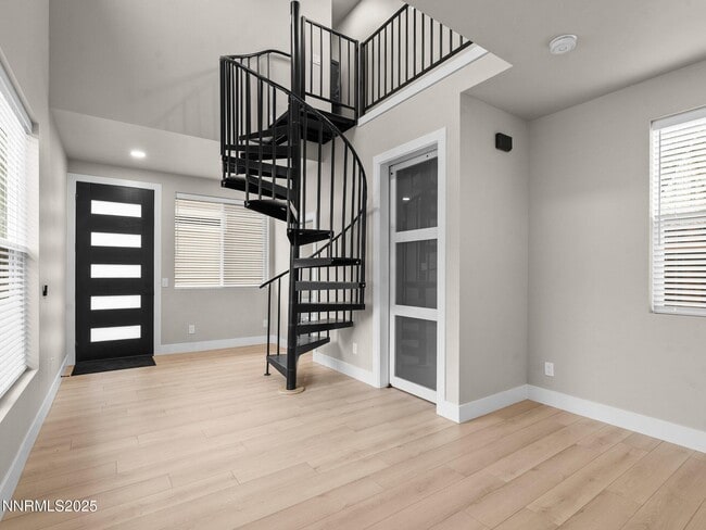 Building Photo - 1846 H St