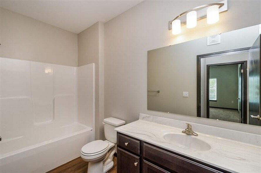 Building Photo - 2863 Spring Rose Circle