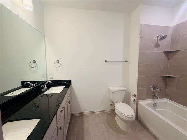 Building Photo - 11261 Lost Maples Trl