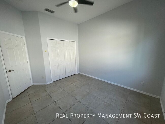 Building Photo - 816 Grand Rapids Blvd