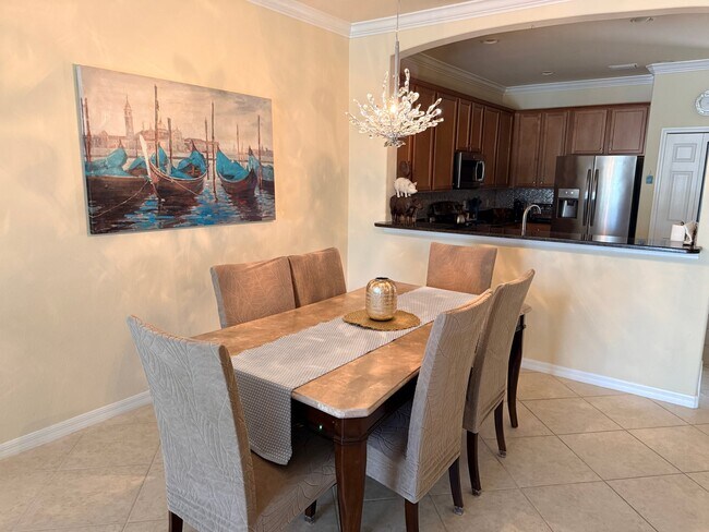 Building Photo - 14560 Grapevine Dr