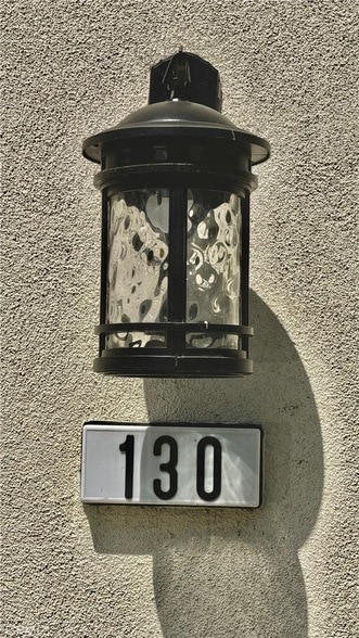 Building Photo - 130 Greenleaf Dr