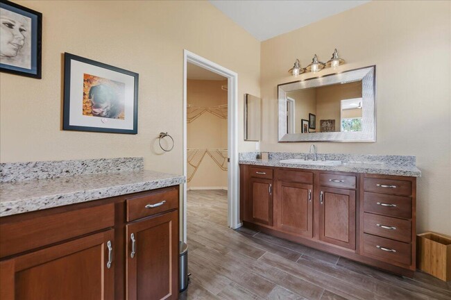 Building Photo - 78969 Lavender Cir