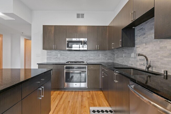 Building Photo - 1240 S 2nd St