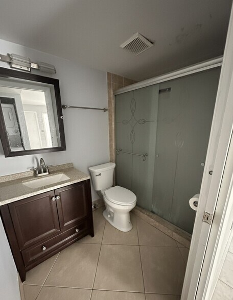 Building Photo - 3720 NW 115th Way