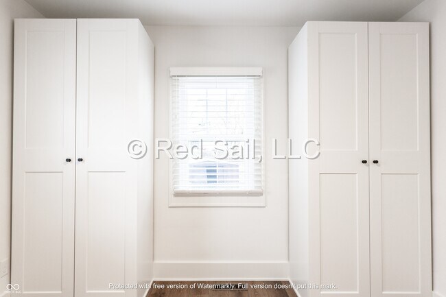 Building Photo - 1302 Tecumseh St