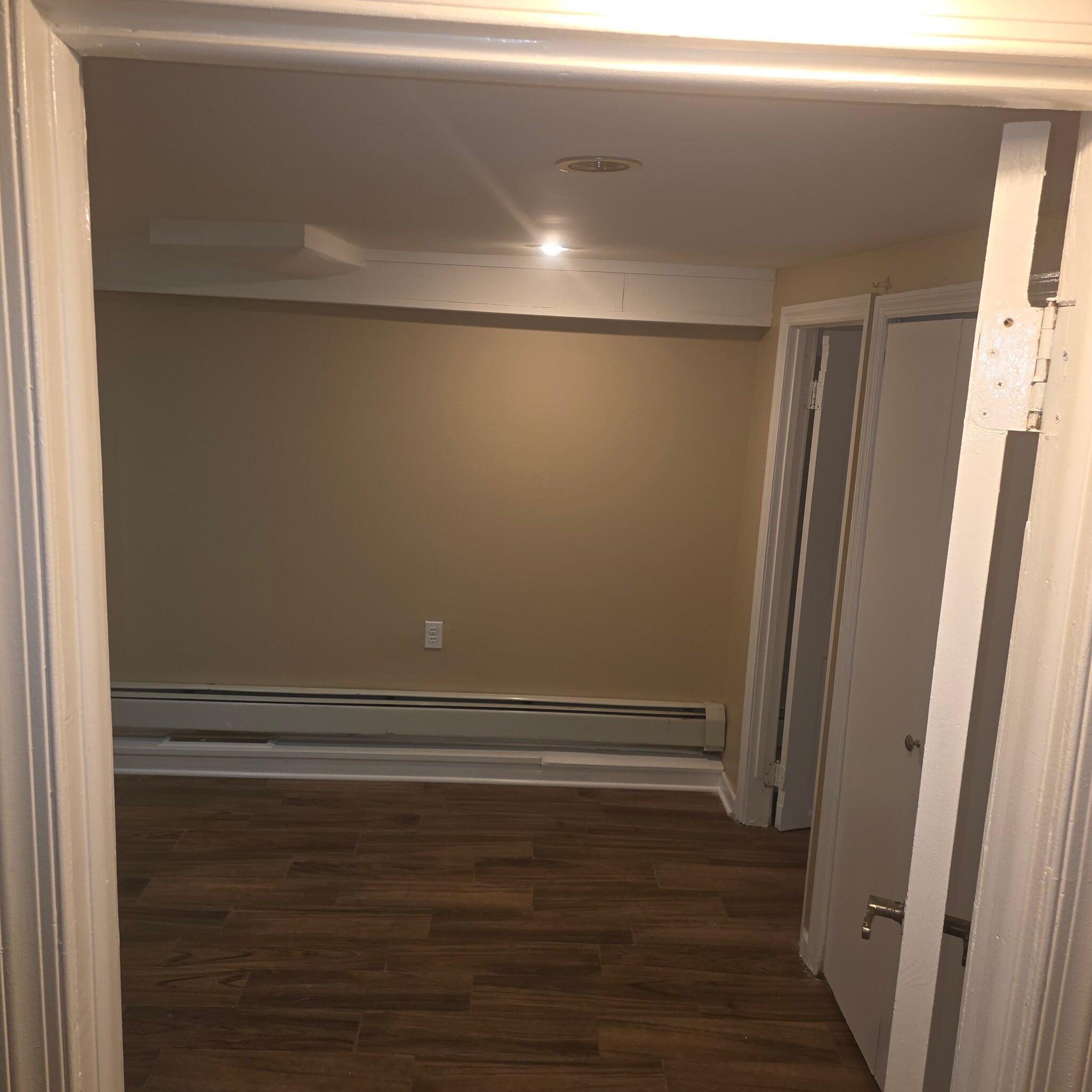 Building Photo - 20 Jardine Pl