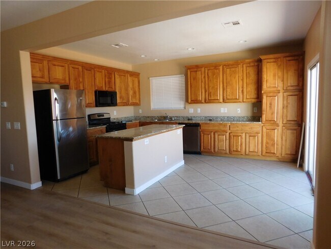 Building Photo - 5087 Golden Antelope Way