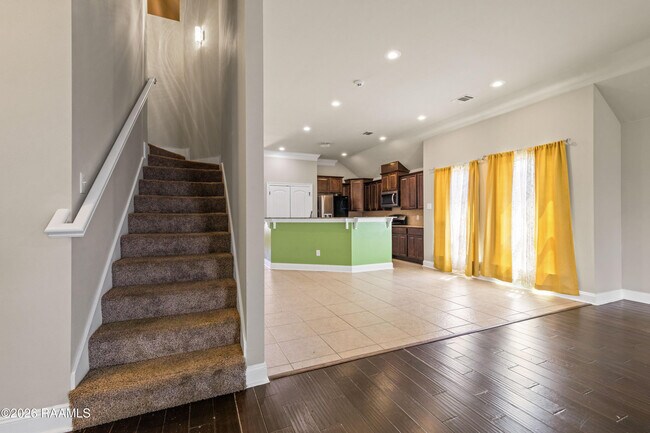 Building Photo - 101 Ace Ln