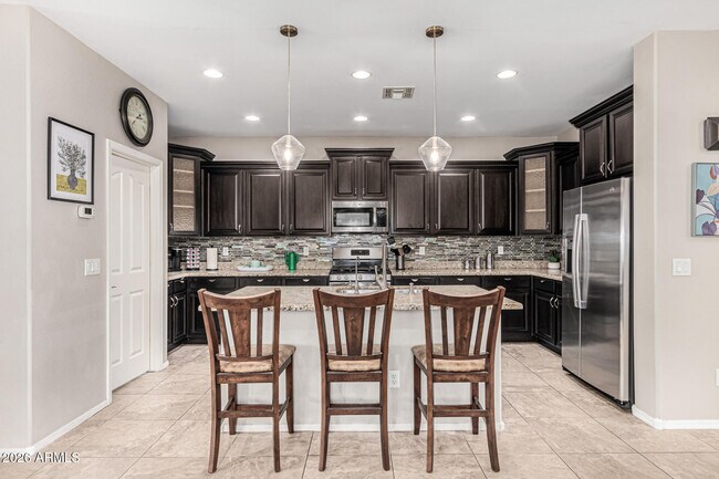 Building Photo - 7657 S Debra Dr