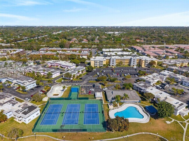 Building Photo - 7324 SW 82nd St