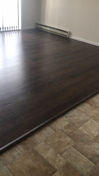 Laminte Flooring - 5333 Cedar Point Dr