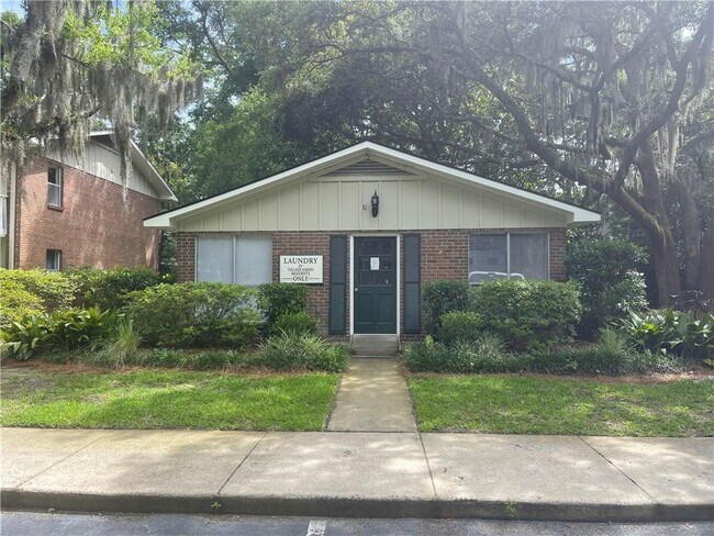 Building Photo - 800 Mallery St