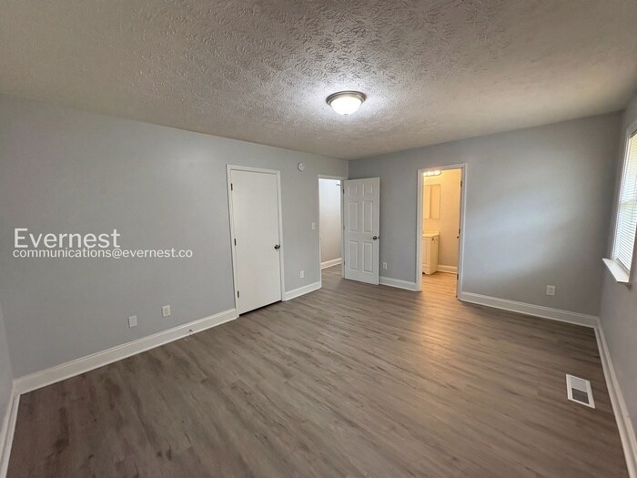 Building Photo - 426 Park Ridge Cir