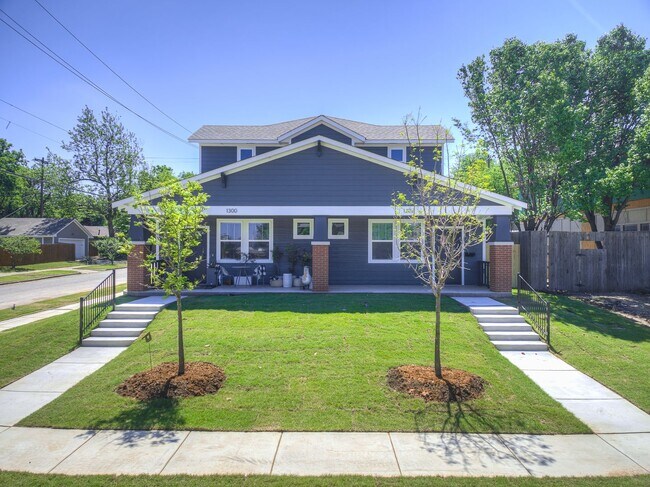Building Photo - Brand New Duplex + 3 bedrooms + 2 bathrooms + 1 car garage + Prime OKC Location + All Applicances