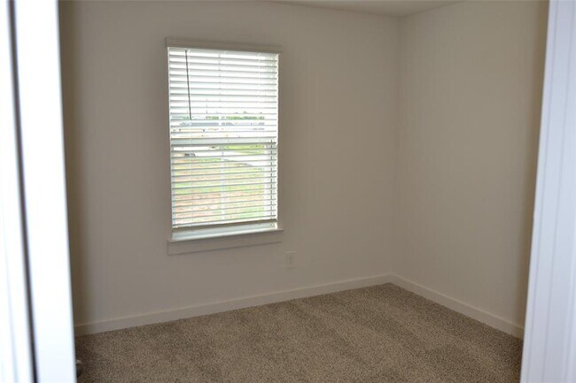 Building Photo - 1607 Portorosso Dr