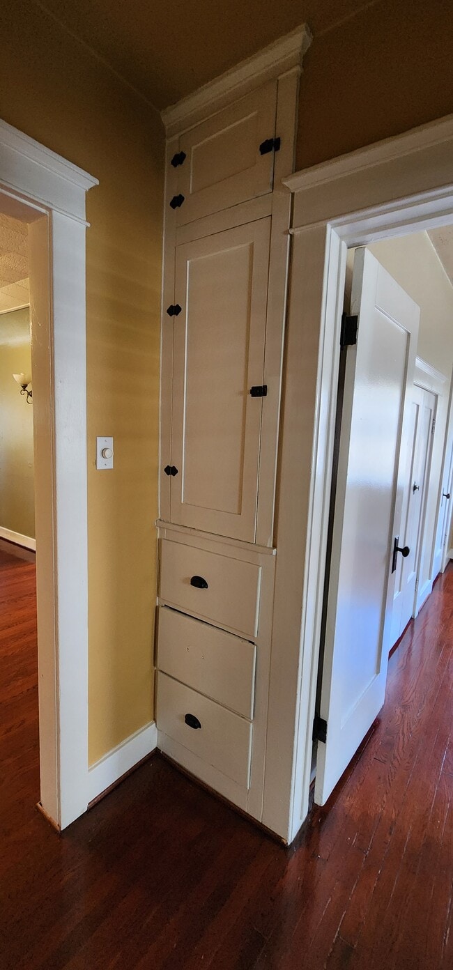 Building Photo - 4003 3rd St