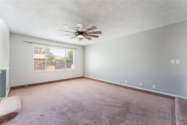 Building Photo - 6913 W Quail Hollow Dr